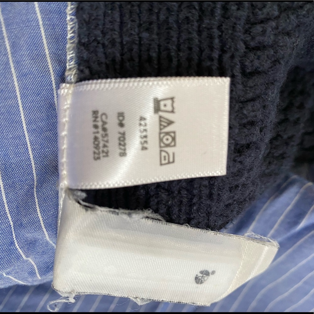 The Loft - long sleeve sweater - Picture 9 of 11